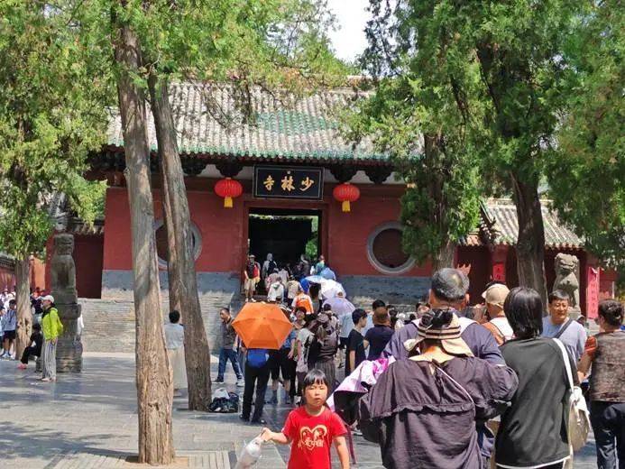 突然失去住持的少林寺，戒备森严