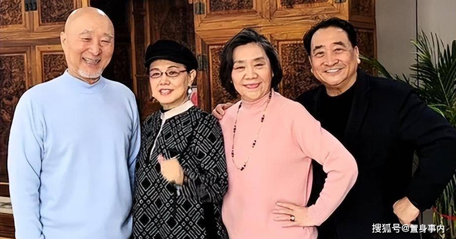 原来她便是陈佩斯的妻子，难怪71岁逆风翻盘，娶一个贤妻旺三代