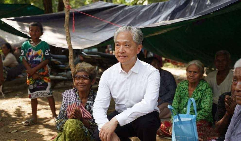 泰柬停火协议达成，中方援助柬埔寨，泰国计划通缉洪森，佩通坦能否把握机遇？