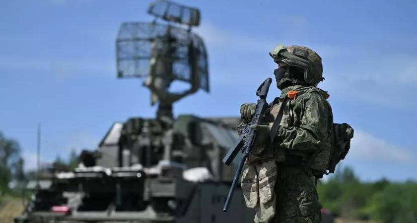 难怪打不过俄军，泽连斯基发现不对，五国雇佣兵助阵，乌抓到内鬼