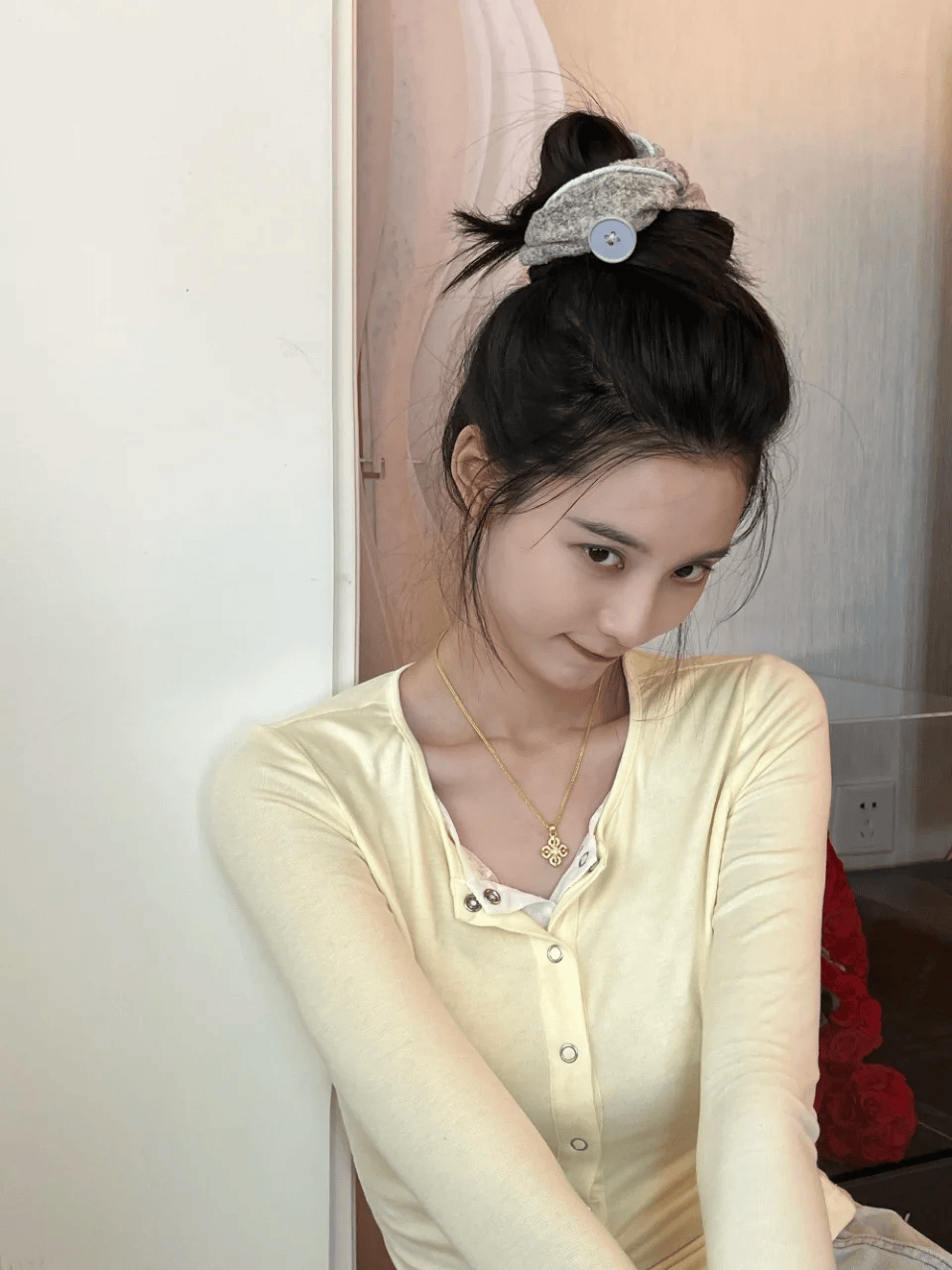 内娱“含金量”飙升，倪妮、宋茜、许凯都在用黄金护身？