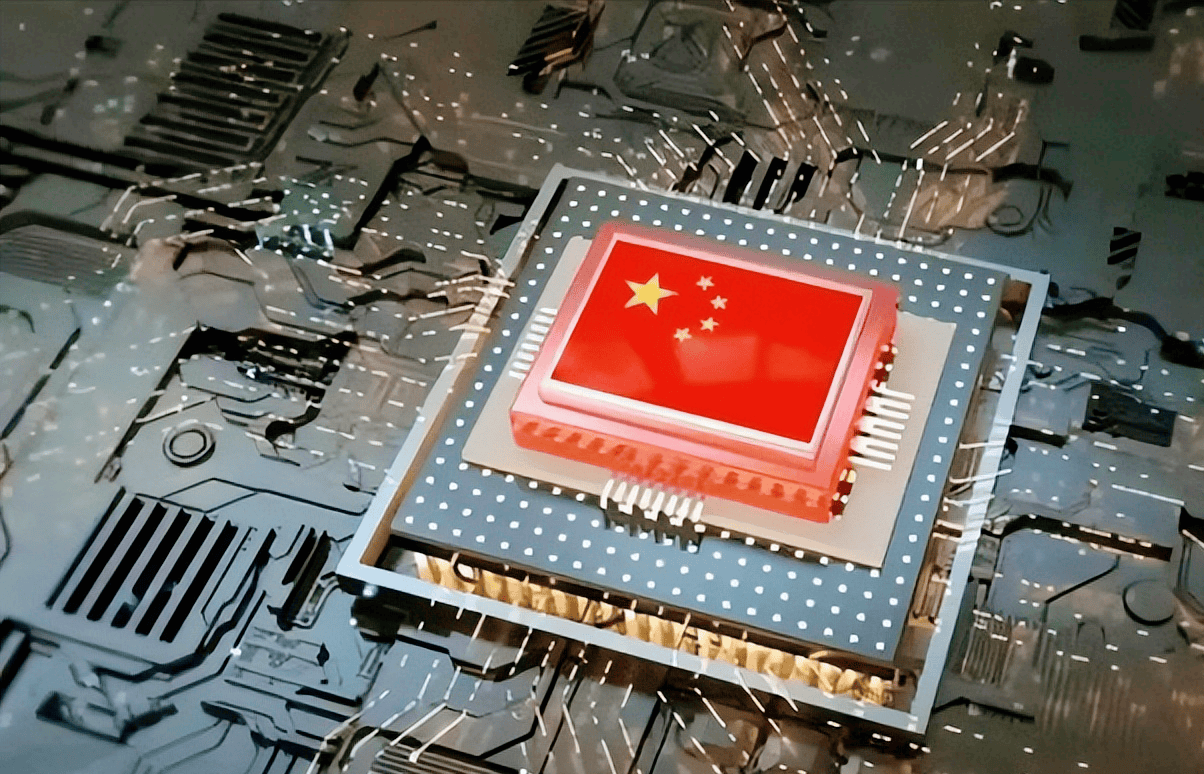 福特号拆开外壳惊现“中国芯”，特朗普急召军工巨头密谈！
