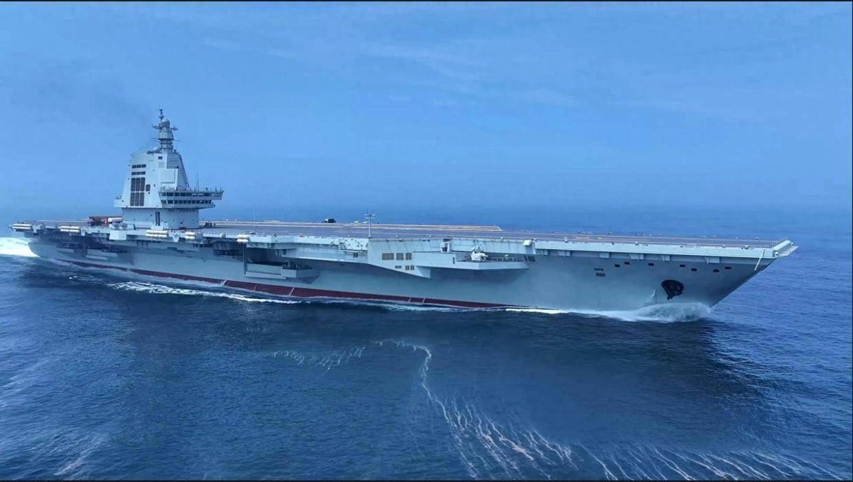 电磁弹射打破美神话，福建舰服役倒计时，西太平洋迎来三航母时代