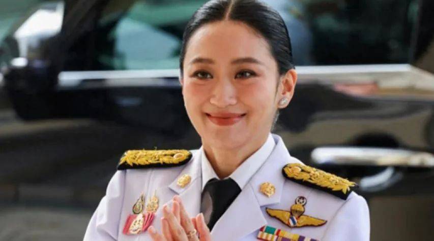 他信家族被逼上绝路！泰国法院作出决定：“录音门”迎来终局？佩通坦政治命运即将揭晓