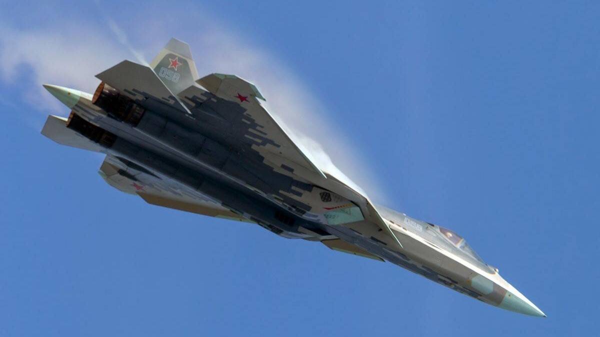 普京回国护航阵容引热议：F-35交接苏-35，为何不见苏-57踪影？