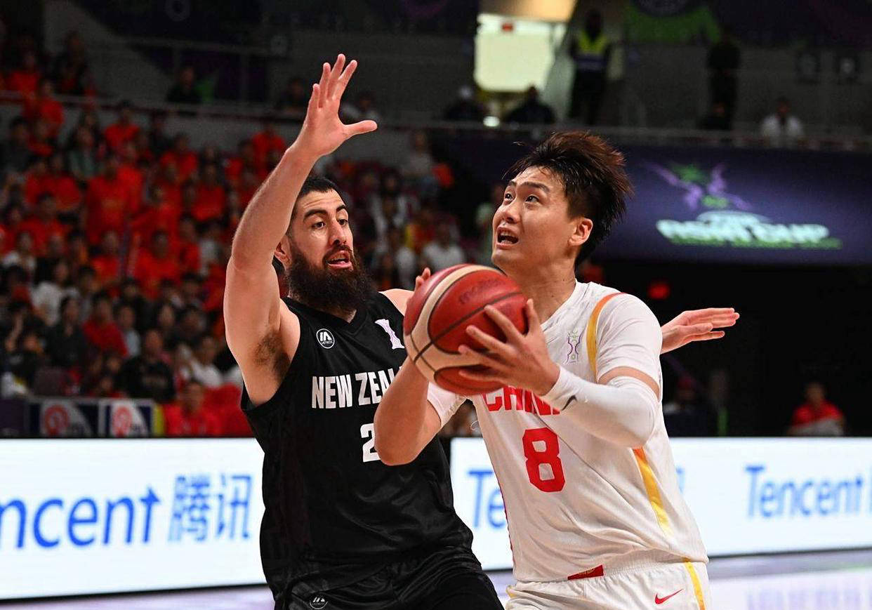 欧洲篮球联赛中文网__赛程比分+球队资讯+盘口分析中国男篮崛起！10名球员留洋8人登陆美国超越澳大利亚