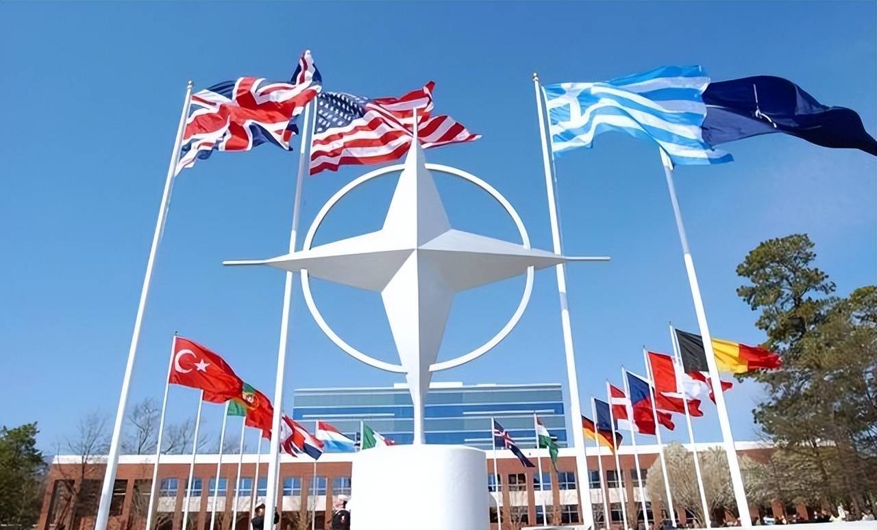 参加阅兵唯一北约国家领导人，和普京谈话后，对欧盟说了实话