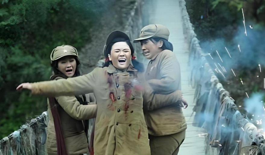 现实中，士兵中弹了会怎么样？老兵冷笑一句：别再被电视剧忽悠了