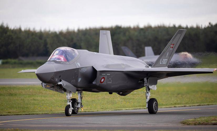 性能砍半，天价F-35沦为“半成品”，美军为何照单全收？