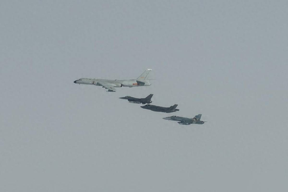 轰-6N发射惊雷导弹，如要打得到美洲大陆，需要穿越俄罗斯领空？