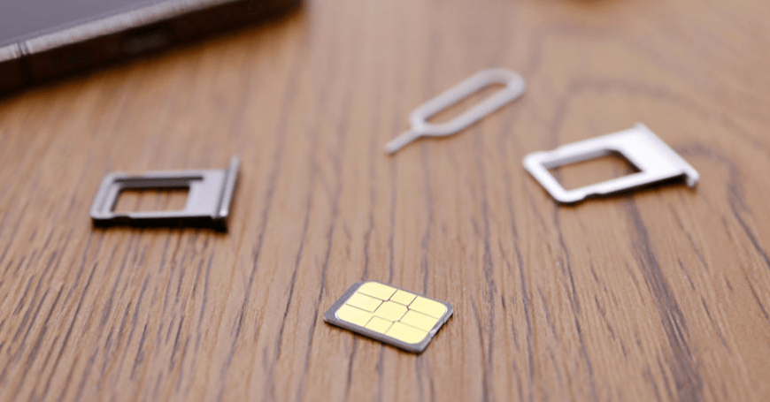 原创             手机上的这个卡槽，要消失了？