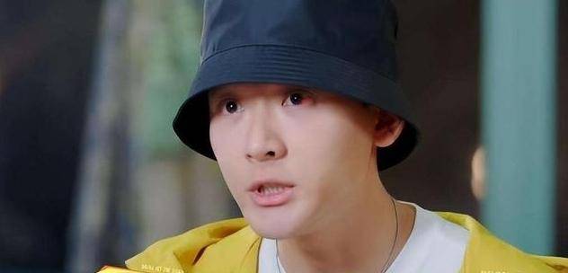 花少7名场面来袭，迷糊张晚意笑料百出，那英5个字总结