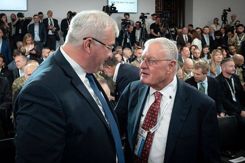 美国承认打不动了？美特使放话：只要中国停手，俄乌战争立马结束
