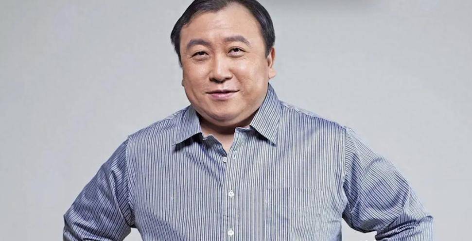 周星驰秘密曝光！王晶爆料整容真相？揭秘与朱茵的荧幕缠绵