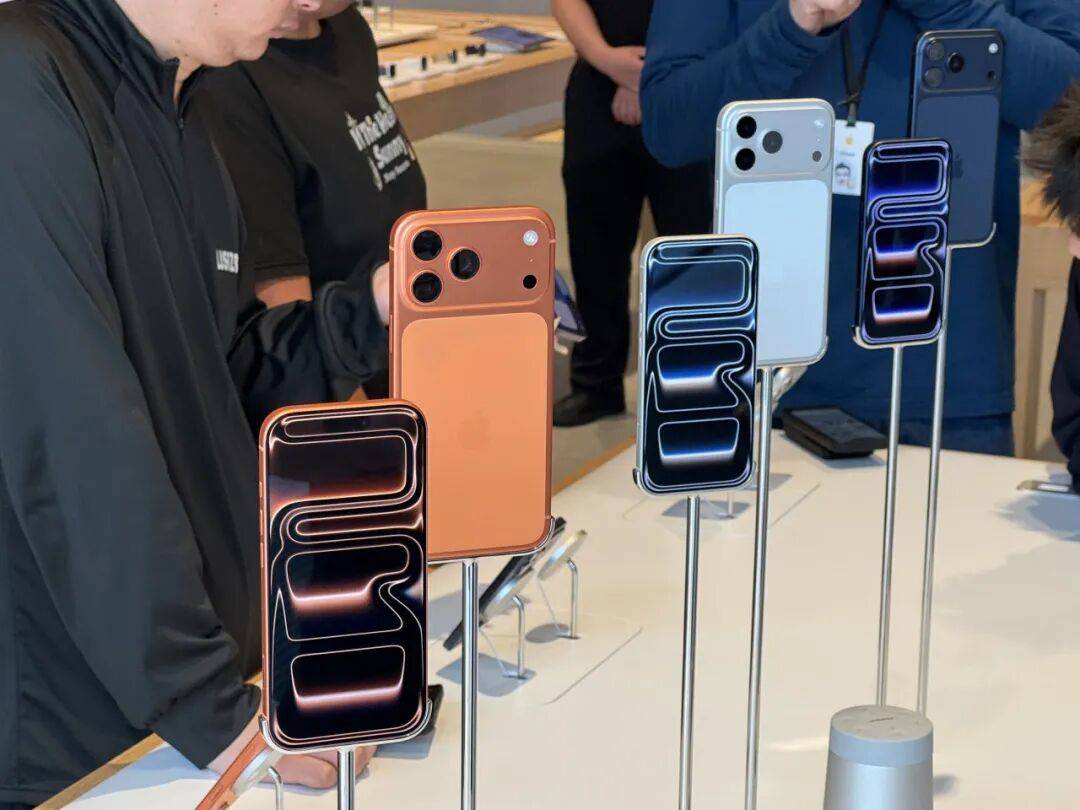 苹果印度厂哥月薪1200元，印度版iPhone却比国行版贵2000元？