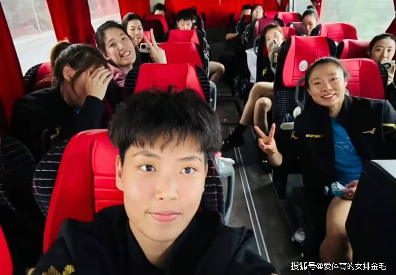 原创 天津体育:天津女排3:1伊尔银行!已结束海外拉练,回国备战全运