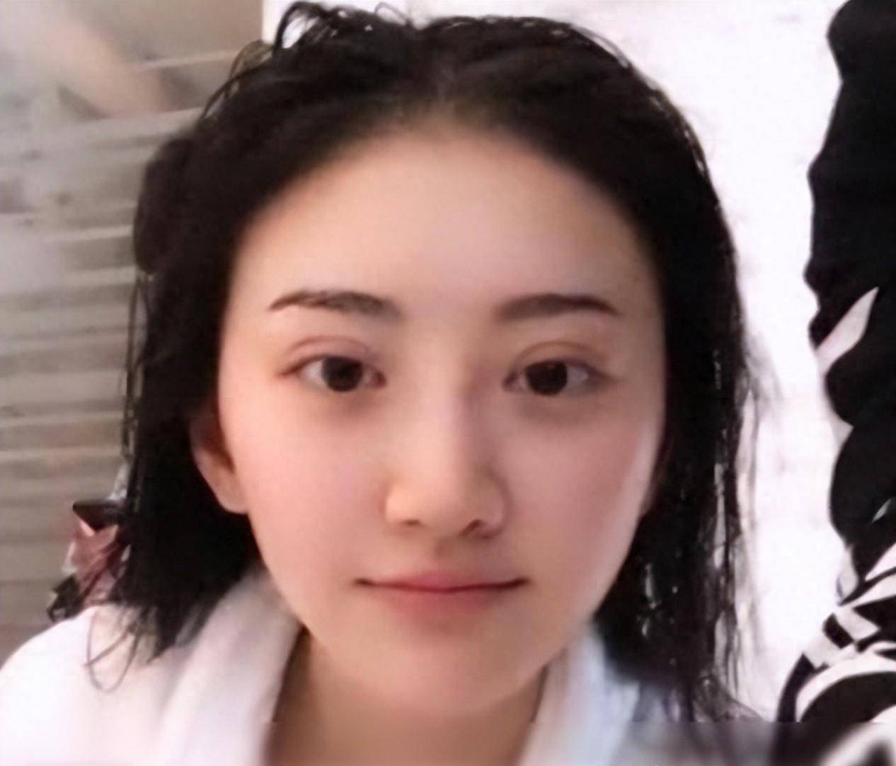 马伊琍：我卸妆了，刘涛：我也卸妆了，再看高圆圆：差距真大