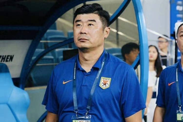 原创 泰山队遭遇变故,韩鹏即将离队,缺席关键战,此人有望临危受命