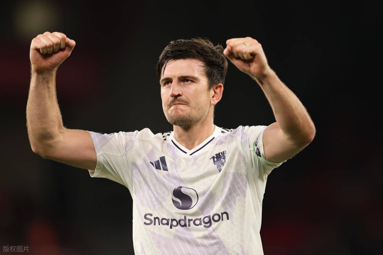 英超联赛免费高清直播+实时赛程+积分预测（2025赛季全覆盖）曼联绝杀利物浦原因揭晓！球迷揭开扎心内幕：阿莫林早就看穿了