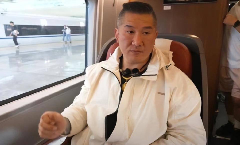 原创             台湾网红“馆长”要来北京，国台办做出回应，罕见措辞引两岸关注
