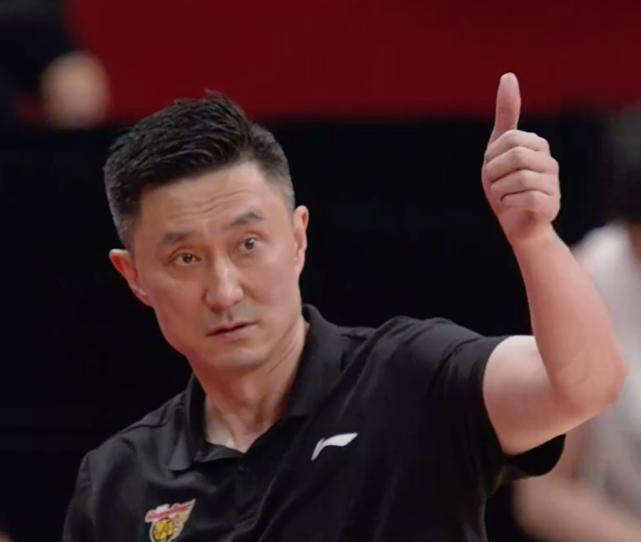 CBACBA盘口与数据深度__今日盘口分析·大小分策略·球队档案球员“上班时长”缩短近20%工资不减反增！