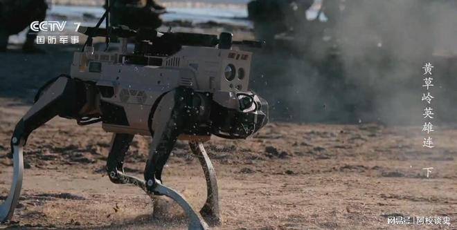 未来作战新形态首次展示机器狼冲滩!两栖战车送上滩头