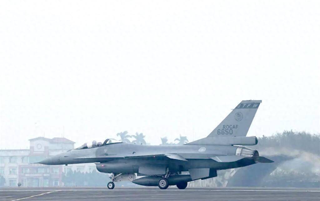 稀土牌变成“群攻魔法”,中美隔空斗法,台伪空军成最大输家