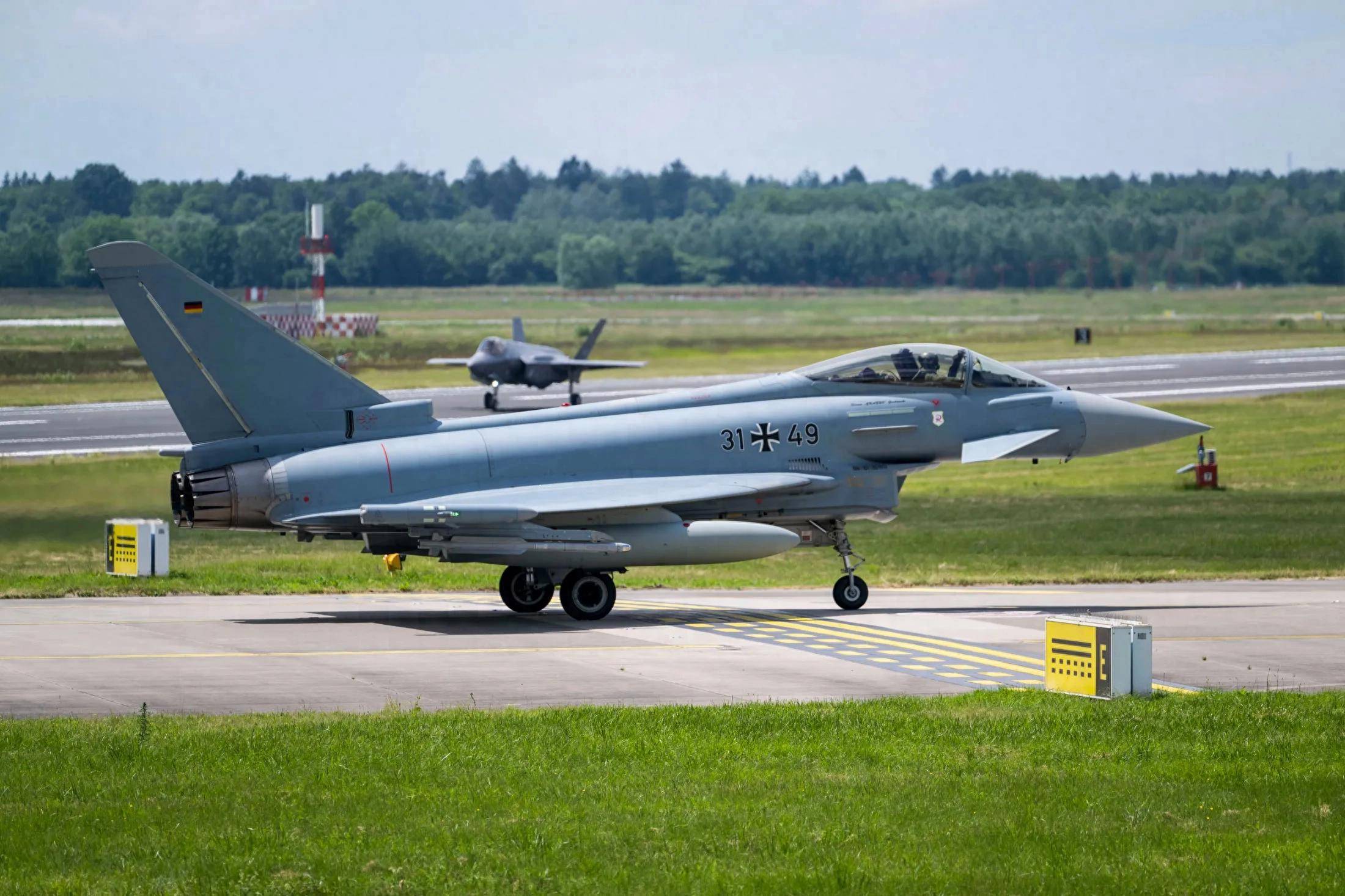 全球最贵战斗机登场,土耳其出击,首购20架台风战斗机!均价5.35亿美元?