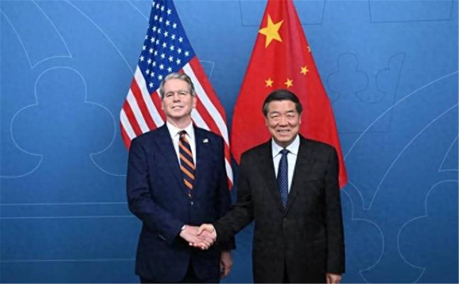 中方同意采购大豆,美国民主党人发现不对劲,美国的损失更严重了