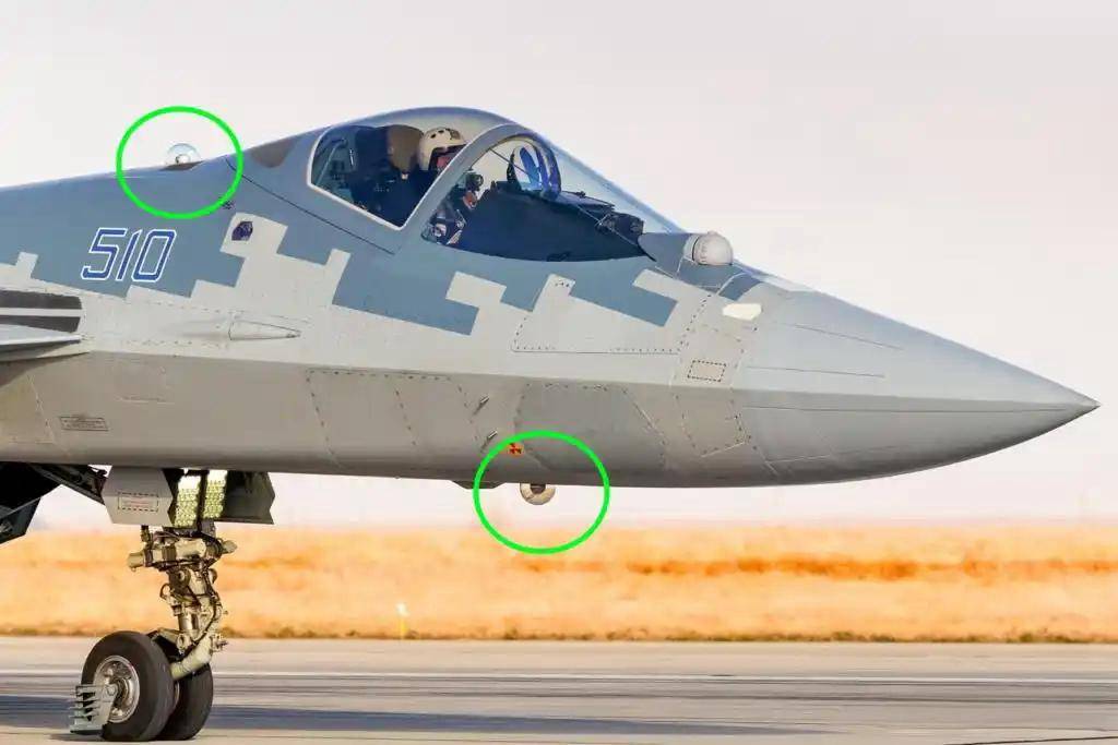 央视官宣！歼-11搭载2门激光炮，可“烤化”敌方导弹，就问怕不怕