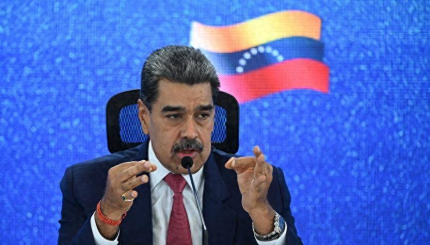 刚向中俄伊求援，俄罗斯就勇猛出击，紧急援助委内瑞拉！伊尔-76运输机连夜抵达