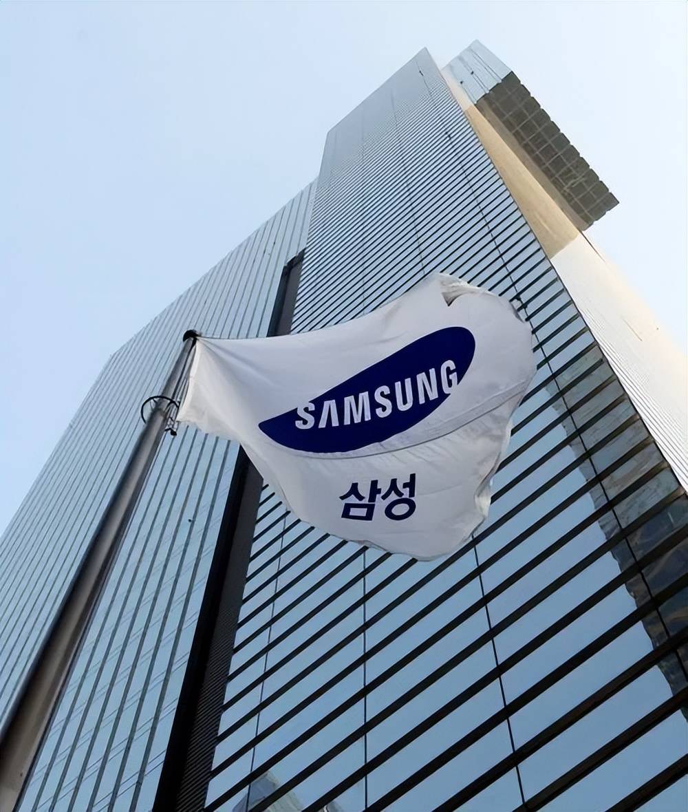 人口暴跌,股市翻倍