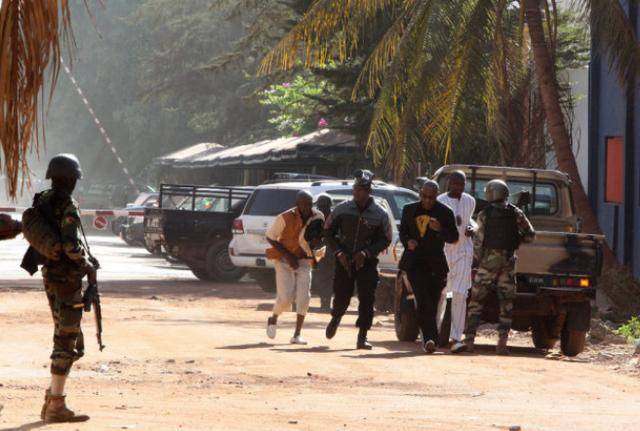 中美呼吁立即撤侨，中资遭针对性袭击，美俄欧再次得到血泪教训