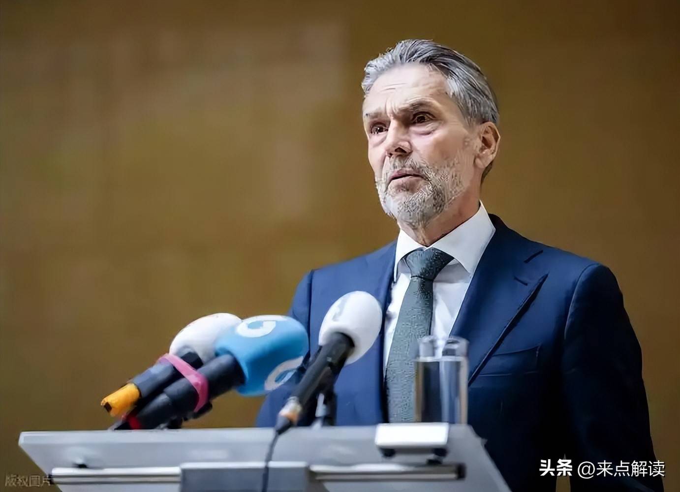 华体会- 华体会体育官网- 体育APP下载欠中企10亿！荷兰对华工厂断供报应来了荷兰首相要被赶下台了