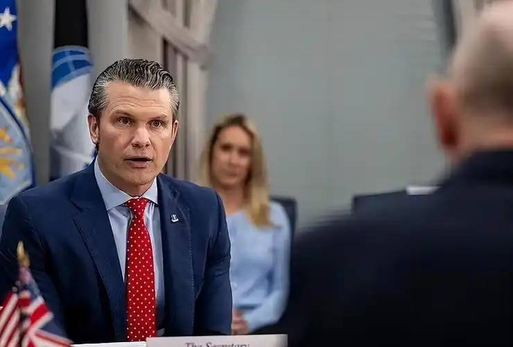 李在明一句话，让美国防长变了脸色！要求归还韩国的战时作战指挥权，美梦注定难圆