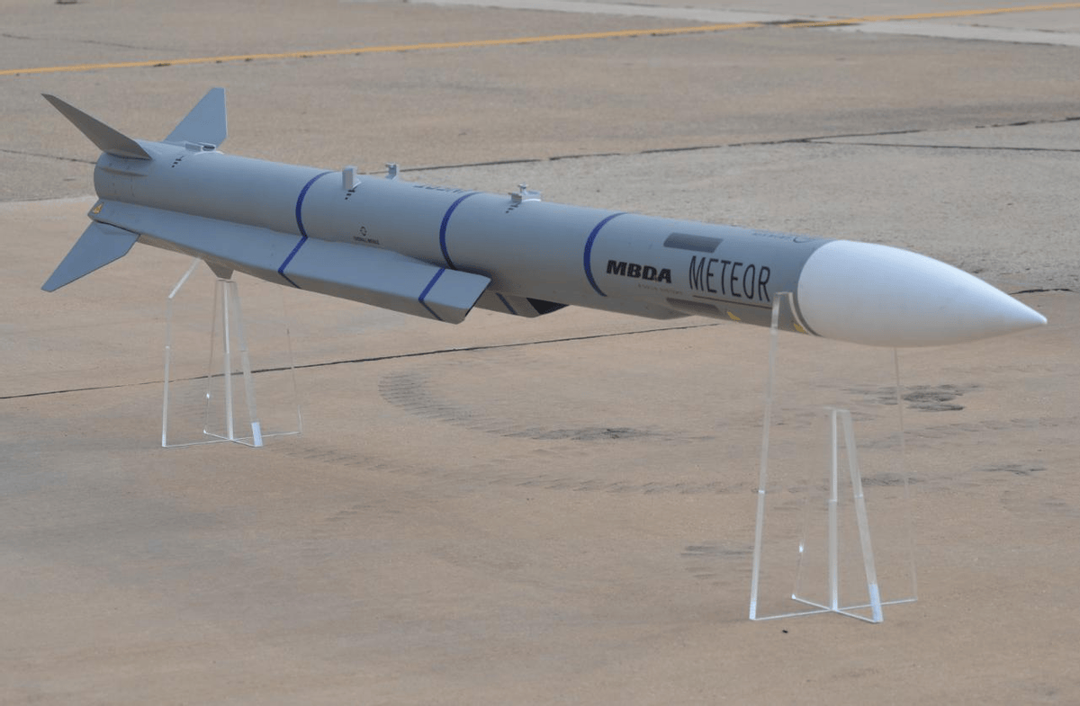 法国急于为“阵风”正名，要给乌军20架！俄五代机都不一定能打赢