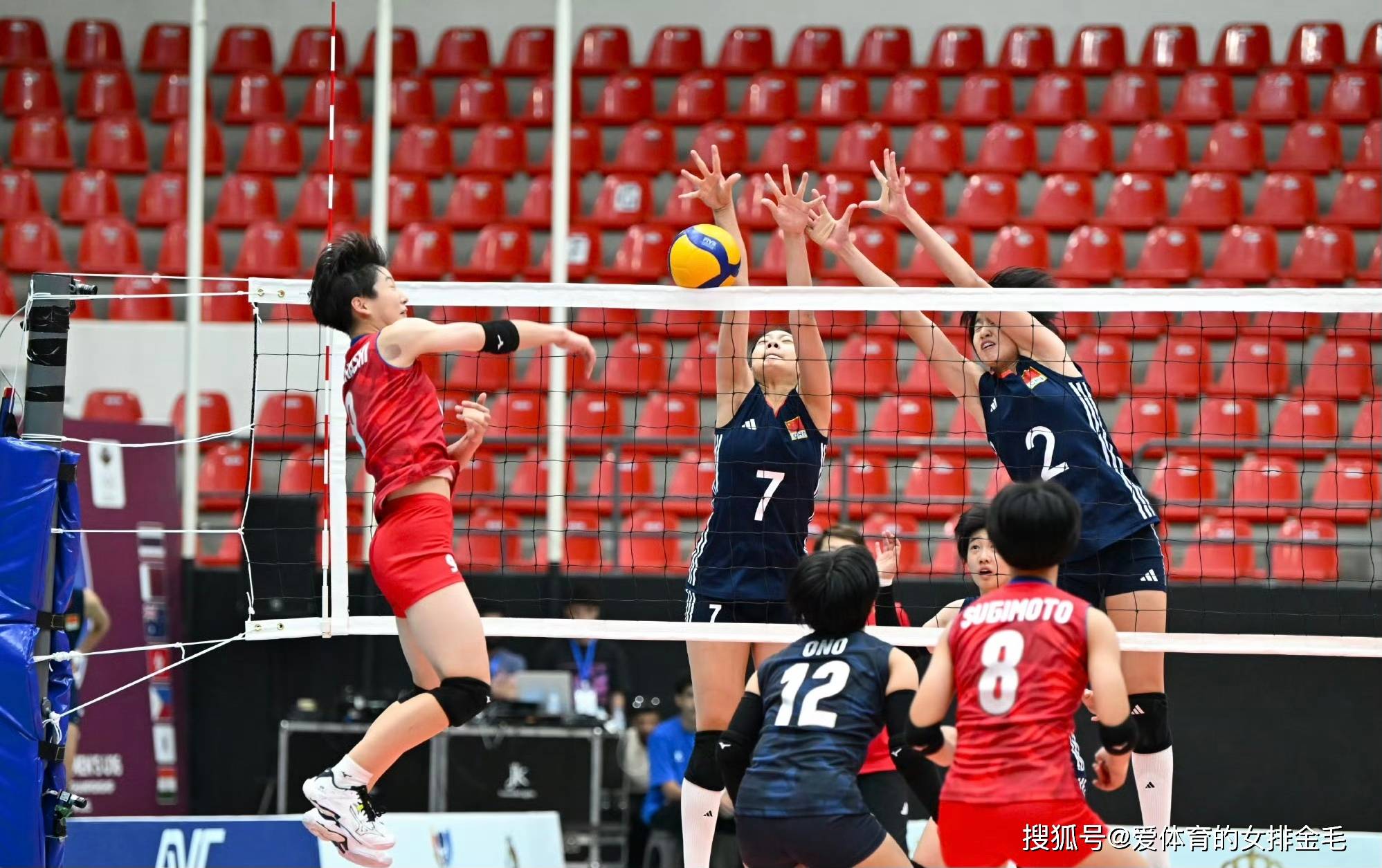 原创 U16女排亚锦赛中国队3-2险胜日本夺得季军!副攻表现出色可留队