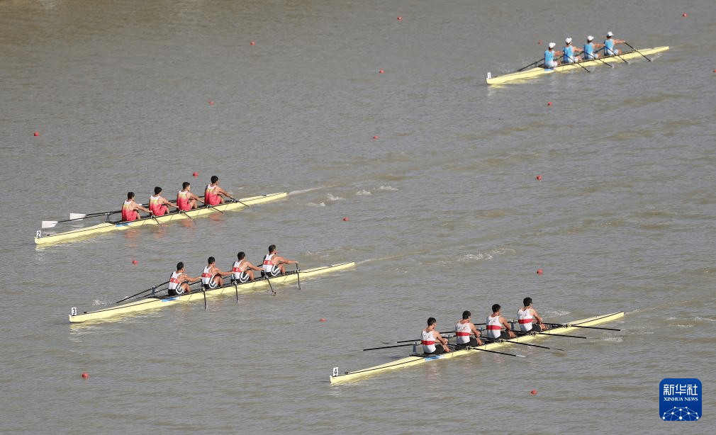 十五运会开幕式后首金出炉 男子四人双桨江苏队夺冠军