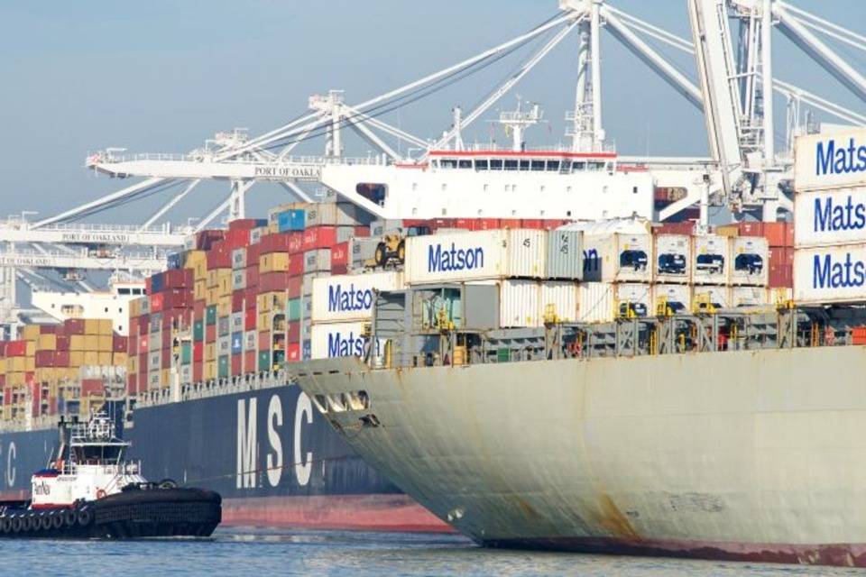 日本首相再次警告中国,日本无条件配合美军,只要中国敢“动手”