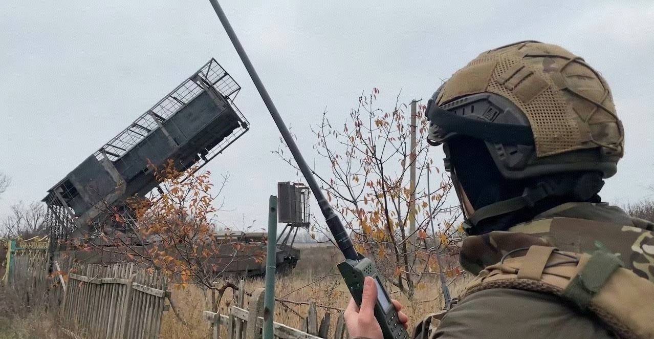 拒不投降？俄罗斯“飓风-S”火箭炮两次齐射：歼灭整个乌军特战队