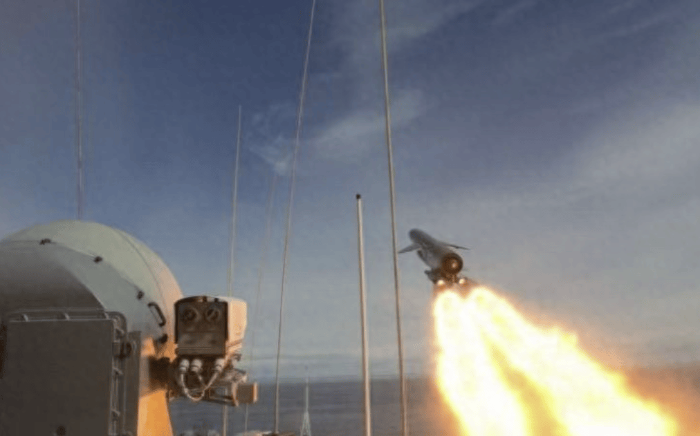 “大鱼”老窝疑被锁定？普京一声令下，俄军毫不犹豫发射1000万美元锆石高超导弹