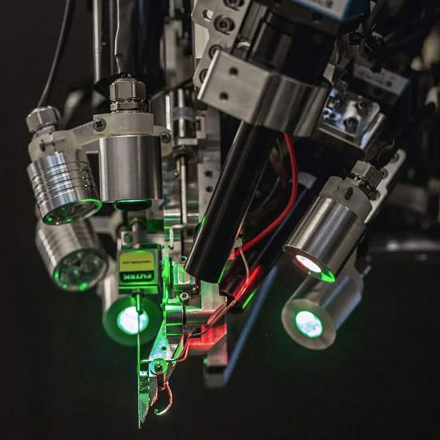 原创             接入人脑，正在中国悄悄爆发｜地球知识局