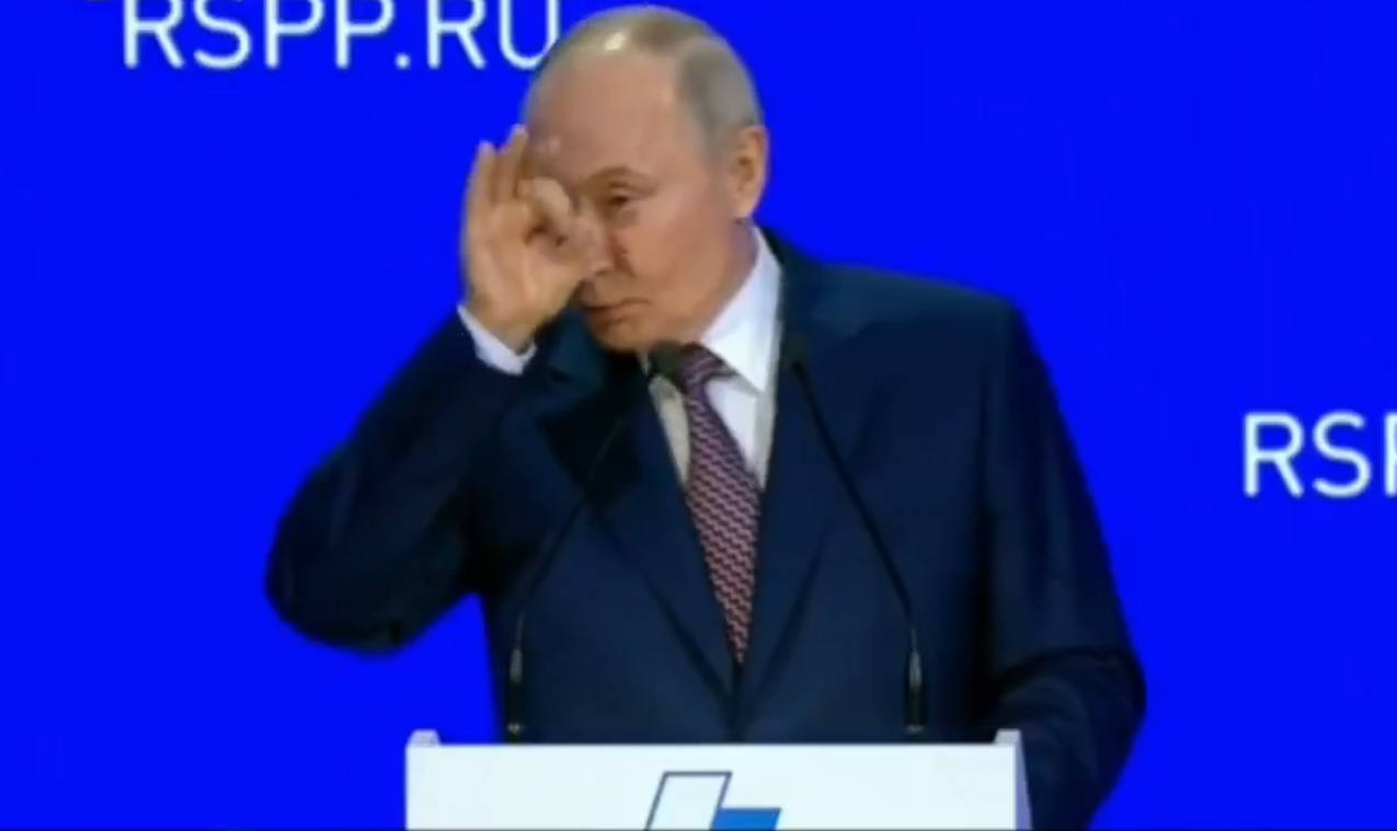 F35战机挂核弹起飞，特朗普喊话中俄坐上谈判桌，俄罗斯亮明态度