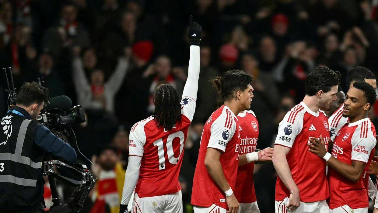 英超最新积分榜出炉！阿森纳4-1大胜热刺维拉跃居第四英超联赛免费高清直播+实时赛程+积分预测（2025赛季全覆盖）