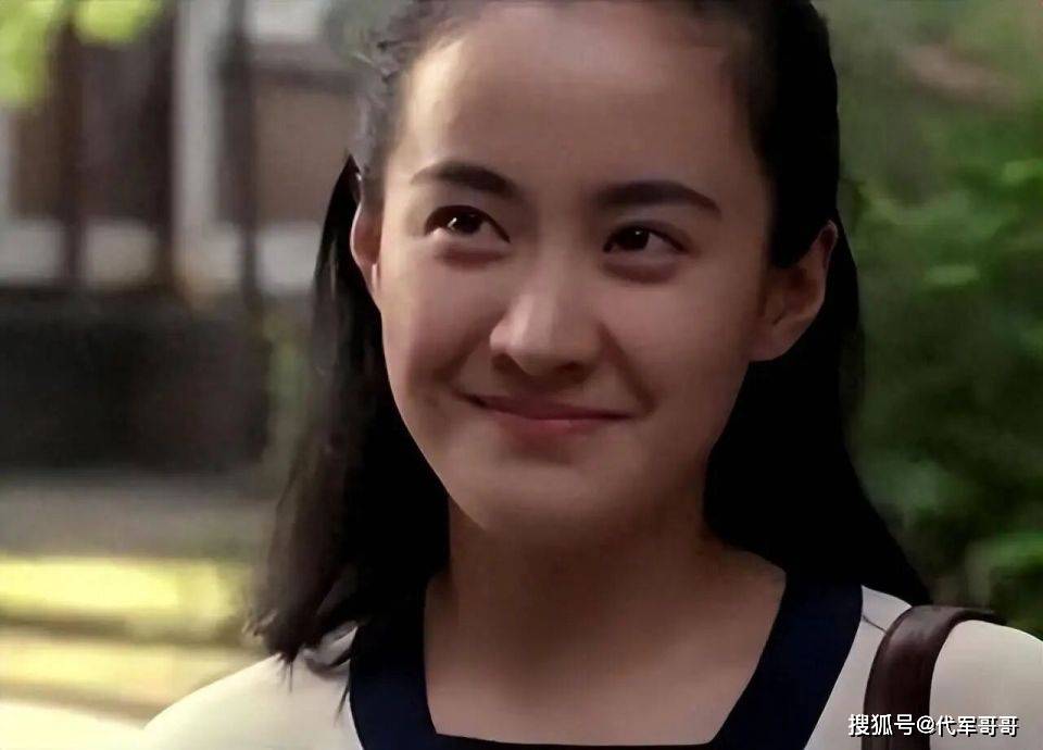 她嫁大13岁名导被捧红,丈夫不幸病逝,如今56岁单身无儿无女