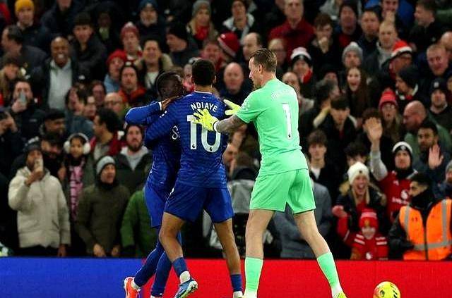 “英超联赛免费高清直播+实时赛程+积分预测