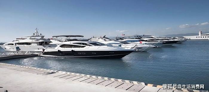 定公益之旅 沙滩蹦迪爱心捐赠 多维美好爽到炸PG麻将胡了试玩平台奔赴三亚不插电 婷曼逸限(图5)