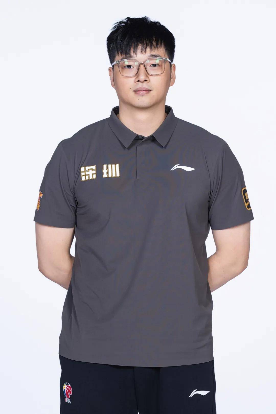 官宣!澳大利亚籍主帅执教深圳 郑永刚改任助理教练