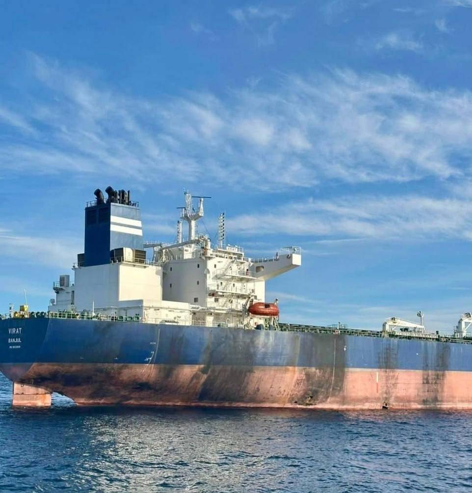 乌克兰得意忘形，黑海三声巨响，自爆艇突袭得手，炸掉美国资产？