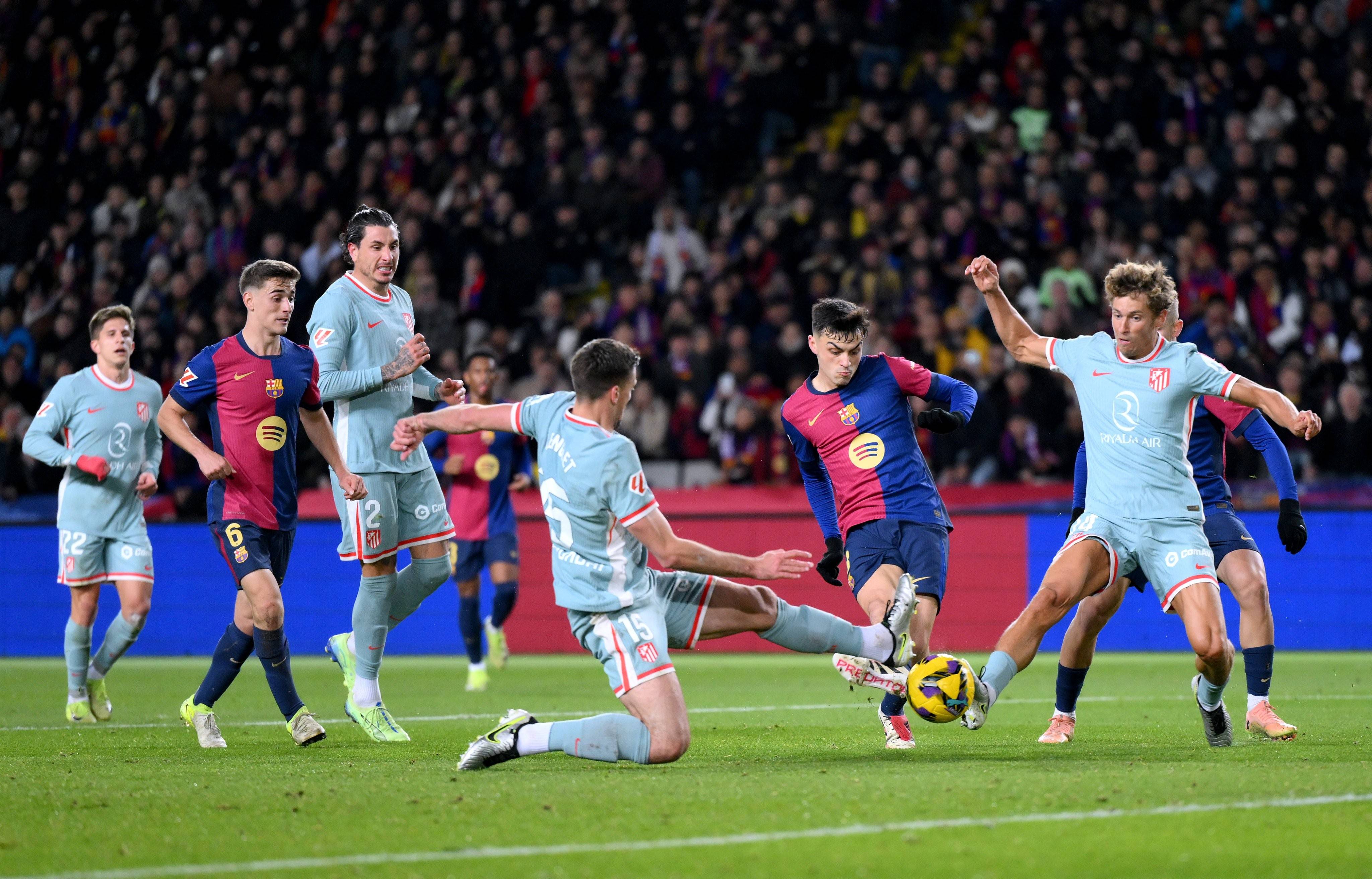 西班牙足球甲级联赛西甲第19轮前瞻：2025年12月3日 巴萨 VS 马竞